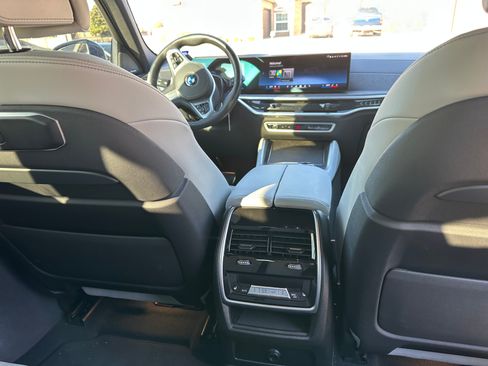 Used 2024 BMW X6 xDrive40i w/ Executive Package image 1