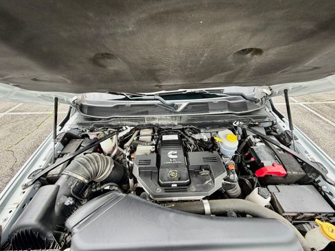 Used 2022 RAM 3500 Tradesman AWD/4WD image 23