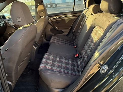 Used 2015 Volkswagen GTI S image 11