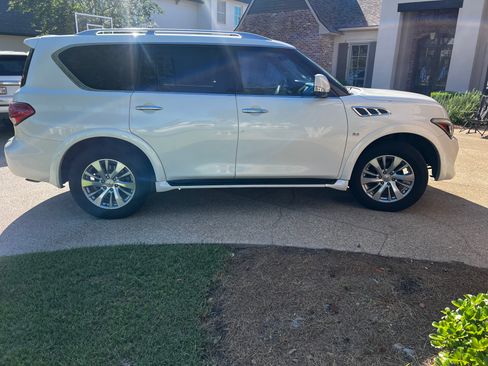 Used 2016 INFINITI QX80 2WD image 4