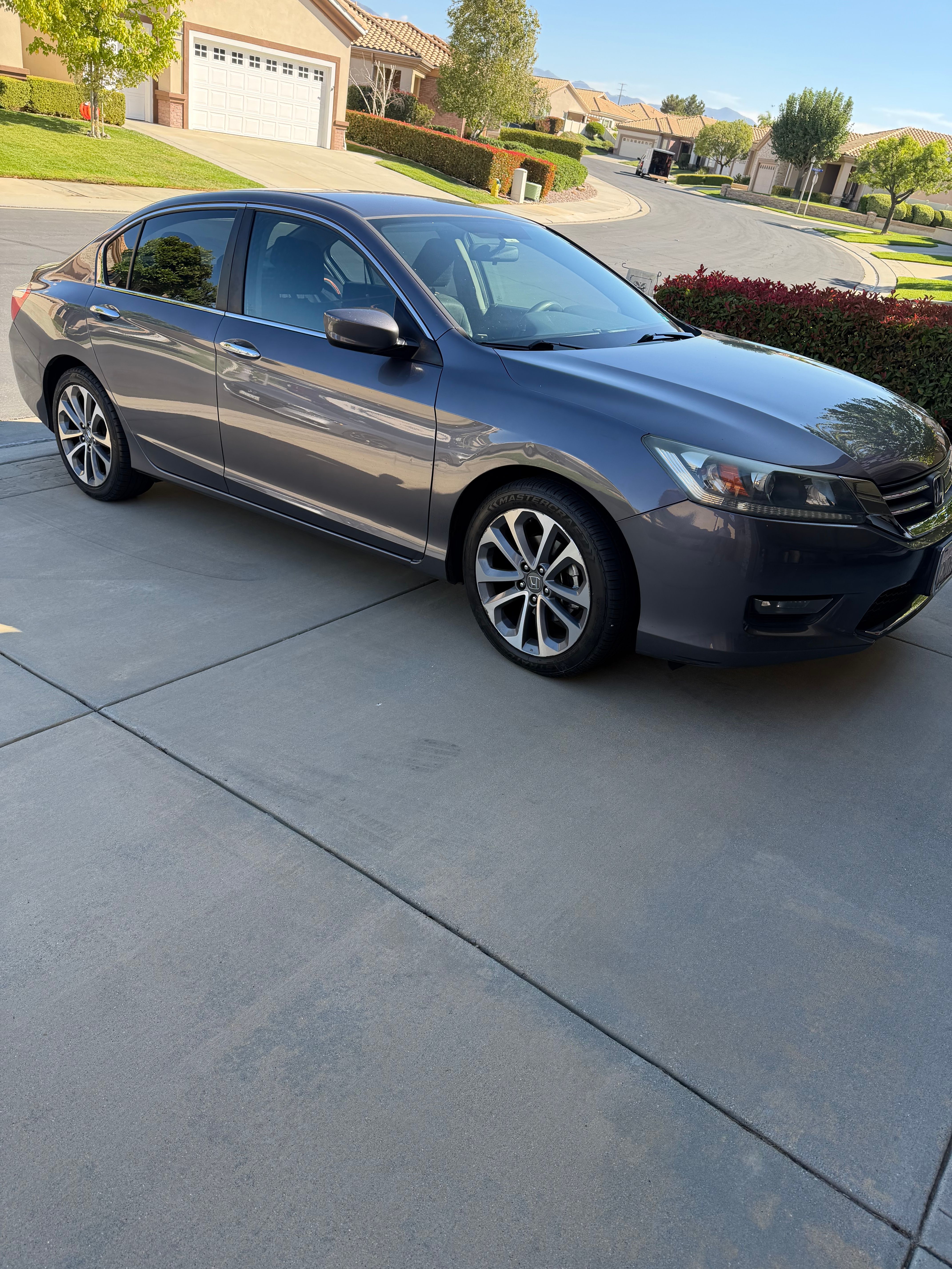 Used 2014 Honda Accord Sport image 1