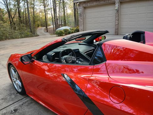 Used 2024 Chevrolet Corvette Stingray Preferred Conv w/ Stealth Interior Trim Package image 5