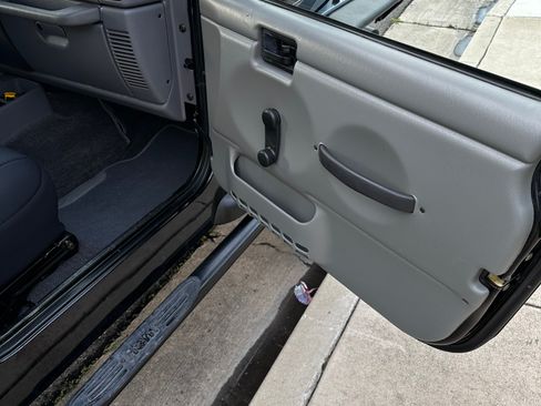 Used 1997 Jeep Wrangler Sport image 6