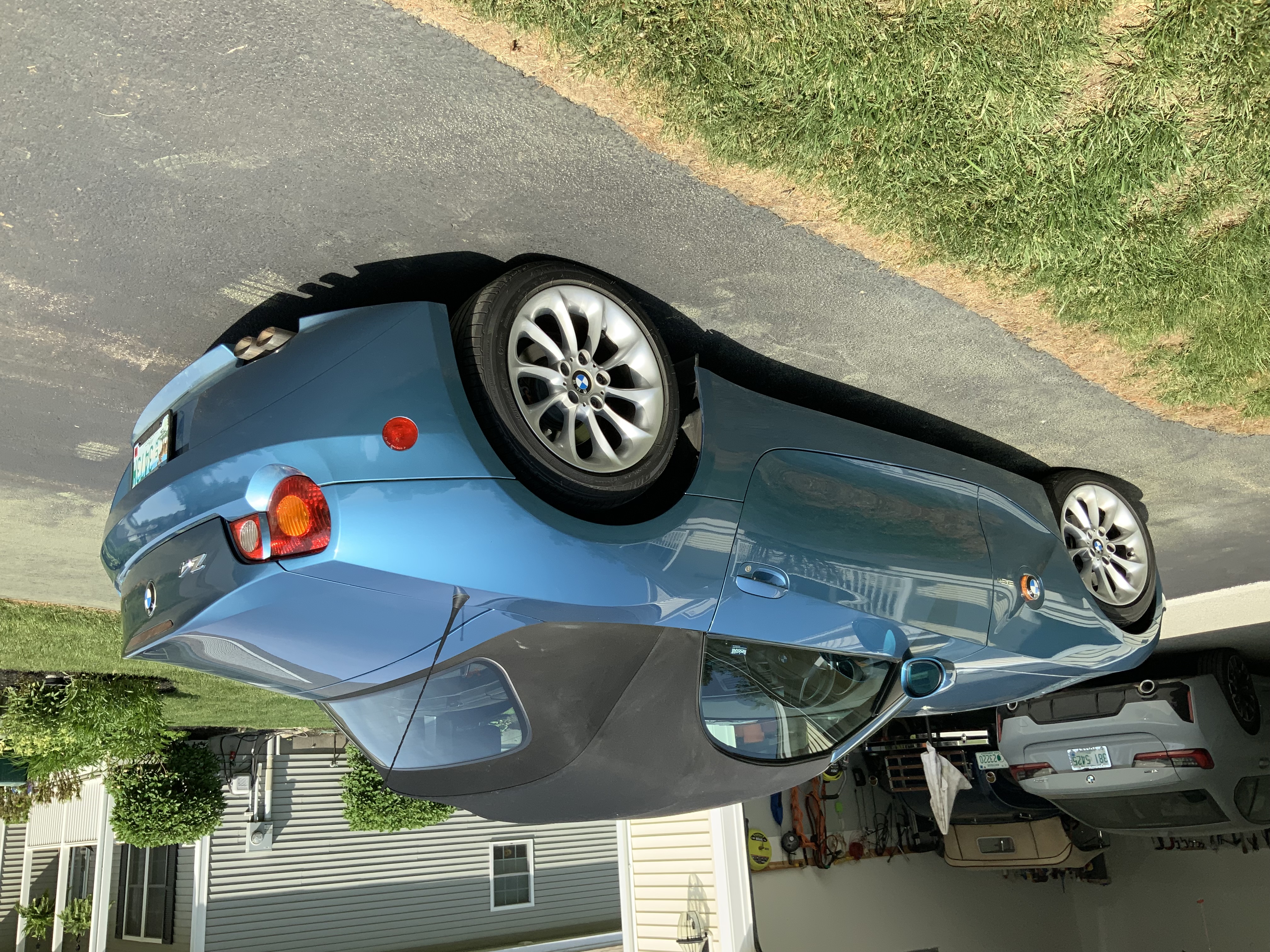 Used 2003 BMW Z4 2.5i RWD image 8