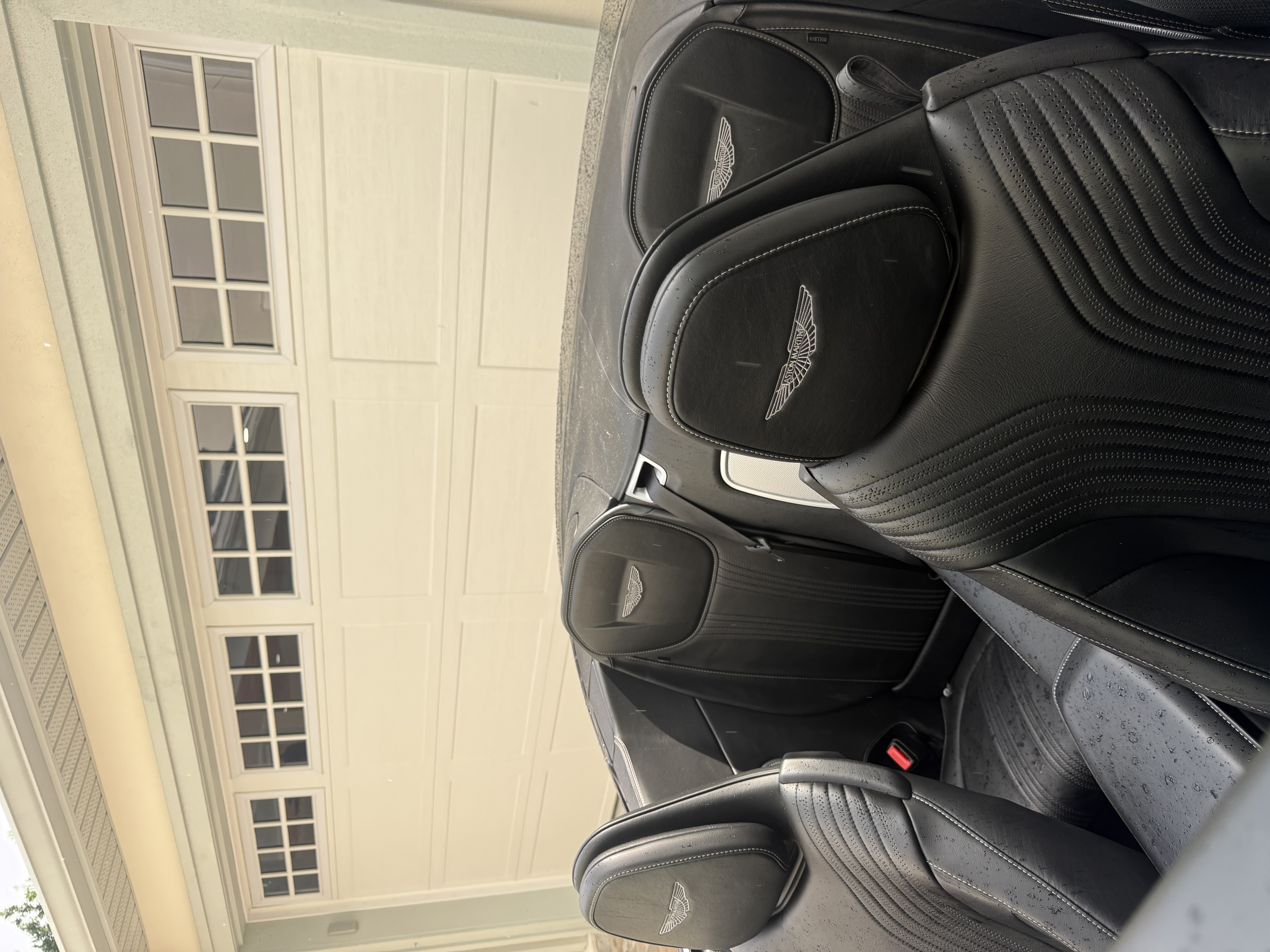 Used 2020 Aston Martin DB11 Volante RWD image 10