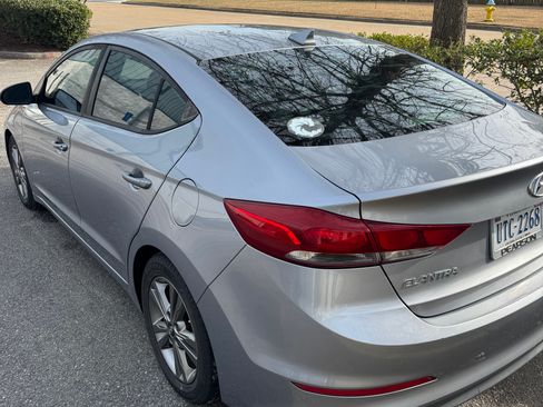 Used 2017 Hyundai Elantra Value Edition image 4