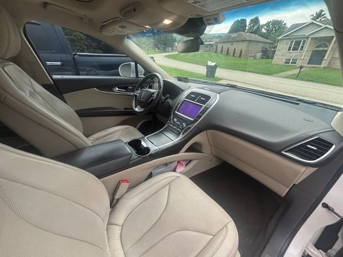 Used 2019 Lincoln Nautilus Reserve AWD/4WD image 17