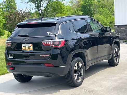Used 2018 Jeep Compass Trailhawk w/ Leather Interior Group AWD/4WD image 6