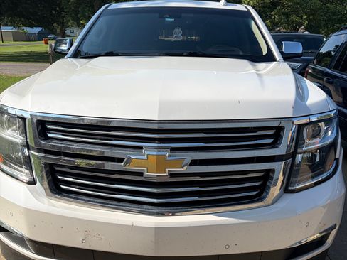 Used 2016 Chevrolet Suburban LTZ AWD/4WD image 2