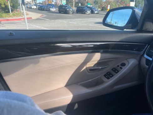 Used 2016 BMW 535i Sedan image 26