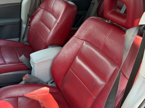 Used 2010 Chrysler PT Cruiser w/ PT Cruiser Couture Edition image 6