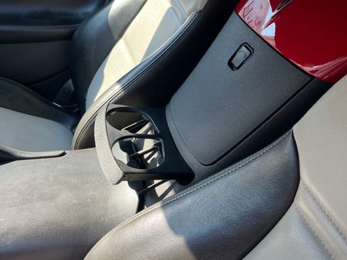 Used 2008 Pontiac Solstice Convertible w/ Premium Package image 11