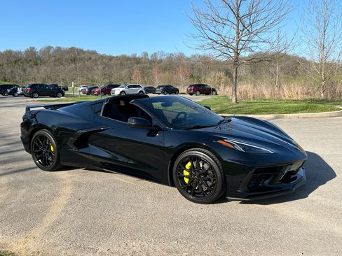 Used 2023 Chevrolet Corvette Stingray Preferred Cpe w/ Z51 Performance Package RWD image 16