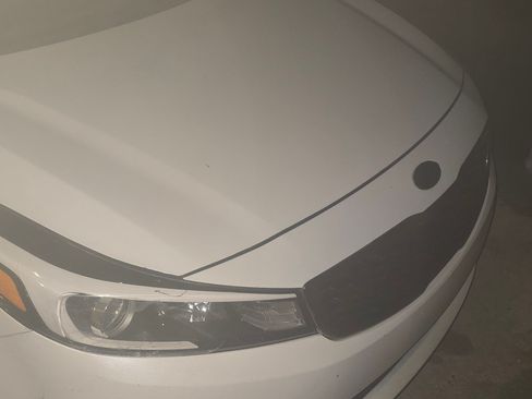 Used 2018 Kia Forte LX w/ LX Popular Package image 12