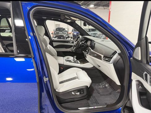 Used 2021 BMW X5 M w/ Competition Package image 11