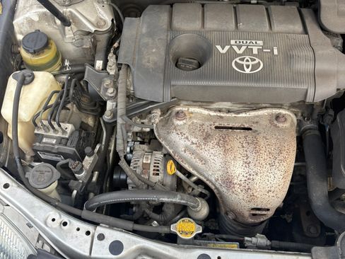 Used 2010 Toyota Camry SE FWD image 21