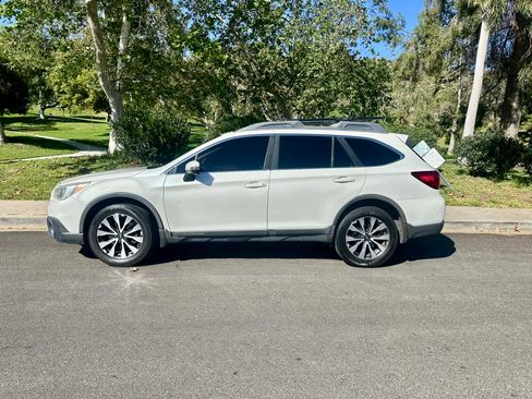 Used 2015 Subaru Outback 2.5i Limited image 5