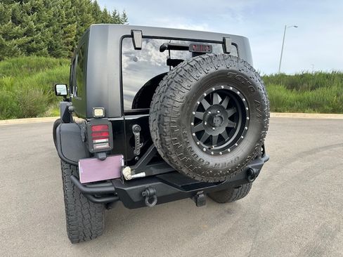 Used 2010 Jeep Wrangler Unlimited Sport image 8