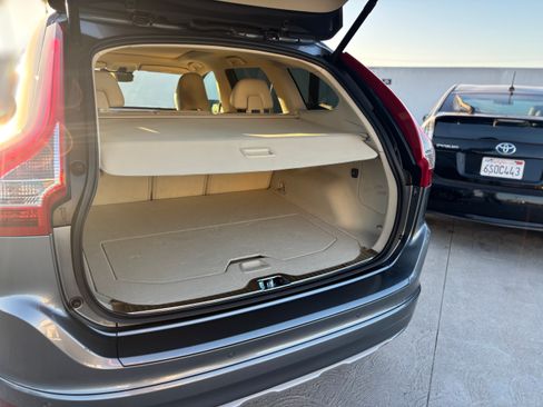 Used 2016 Volvo XC60 T5 Platinum FWD image 14