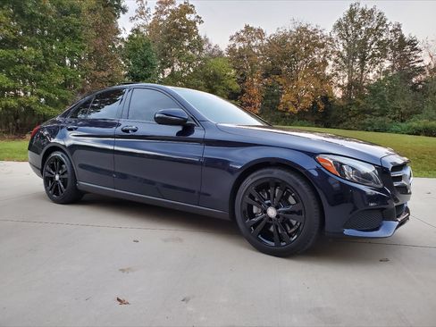 Used 2017 Mercedes-Benz C 300 Sedan image 6