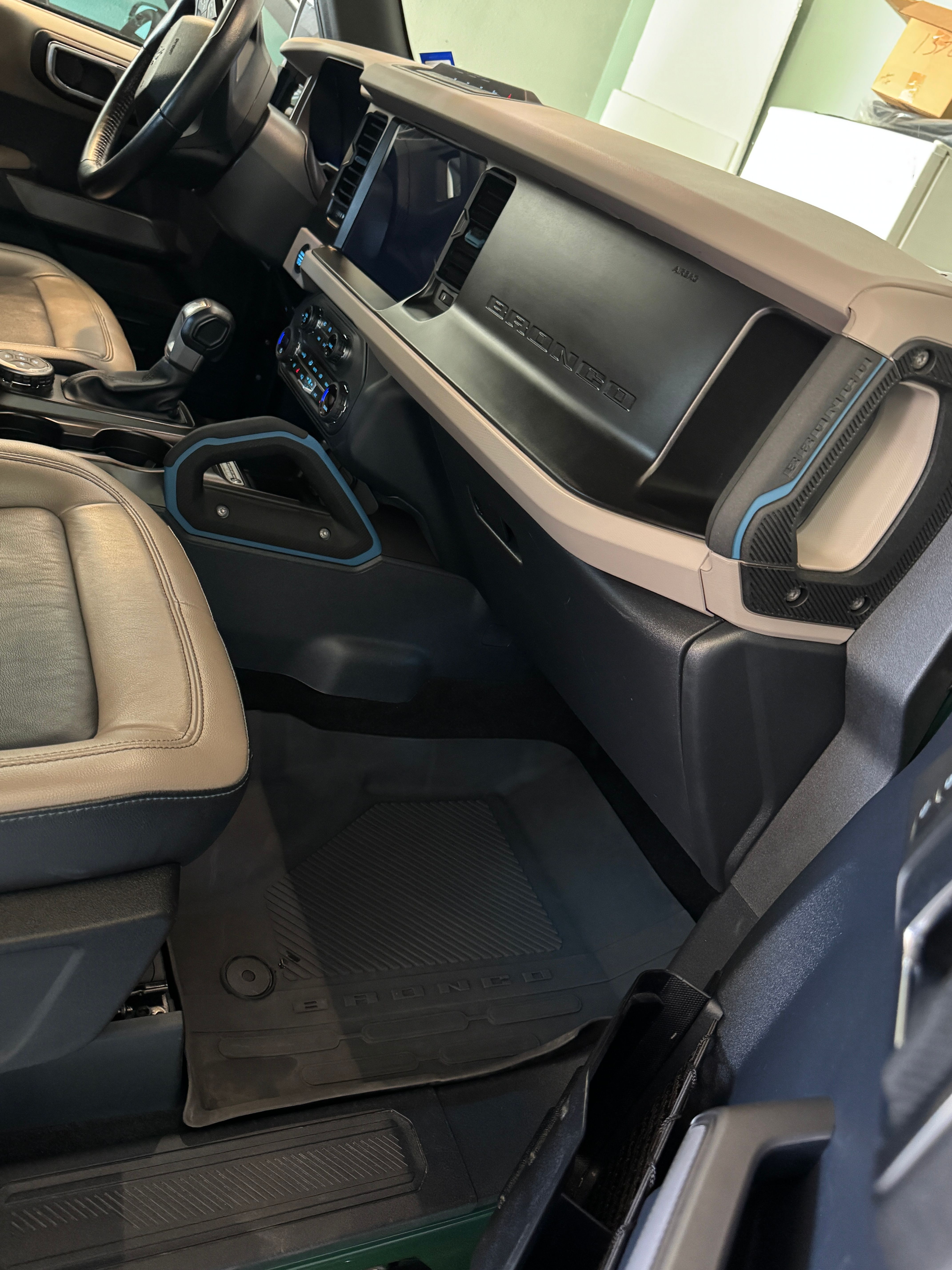 Used 2023 Ford Bronco Wildtrak AWD/4WD image 30