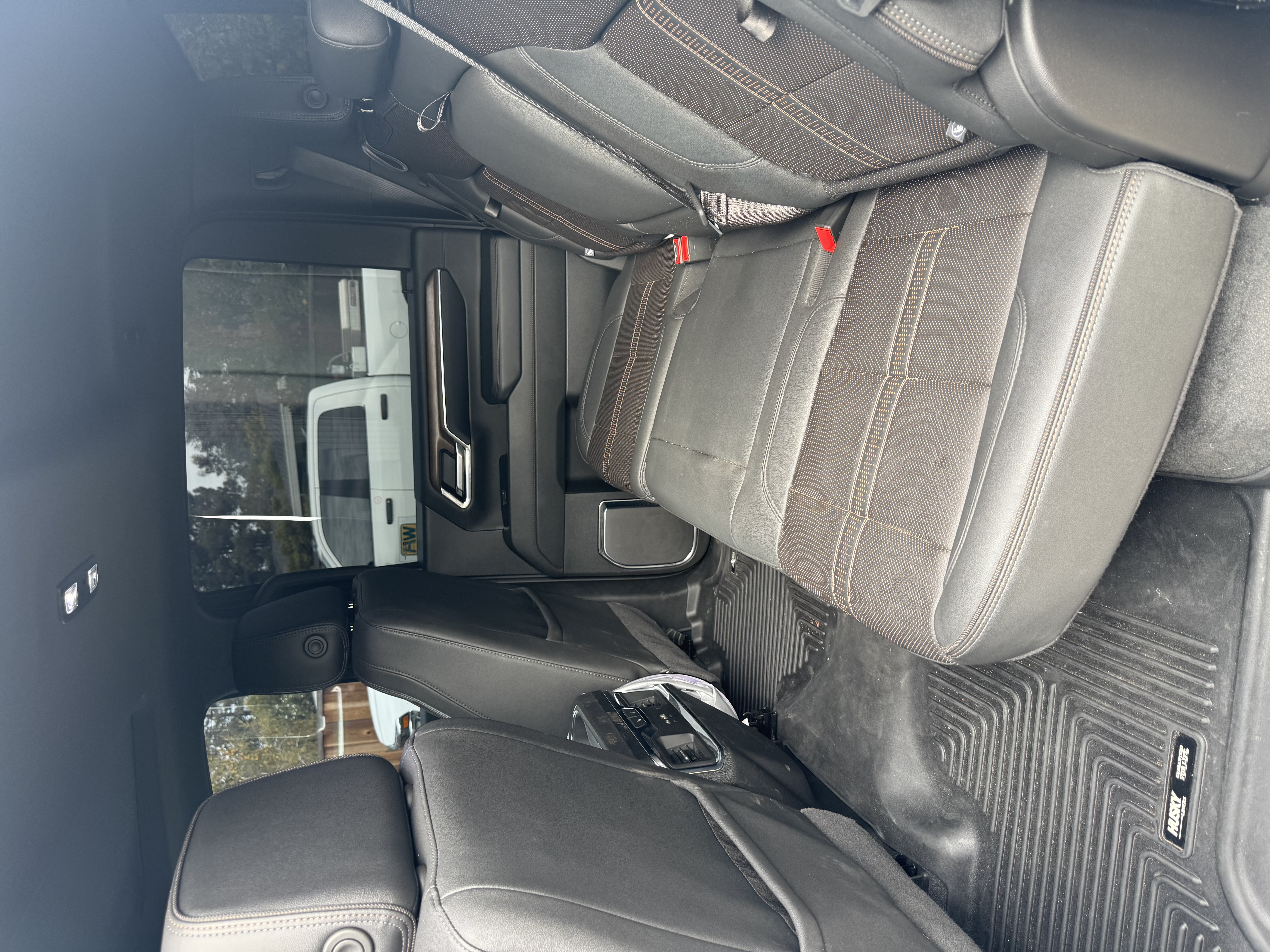 Used 2024 Chevrolet Silverado 3500 High Country w/ High Country Premium Package AWD/4WD image 11