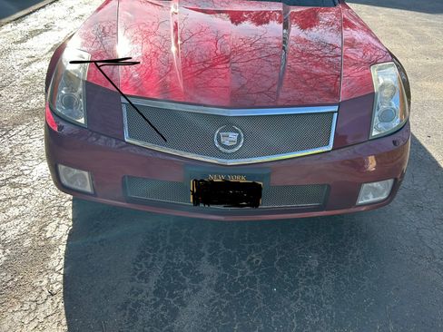 Used 2006 Cadillac XLR V RWD image 11