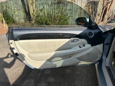 Used 2004 Lexus SC 430 Convertible image 11