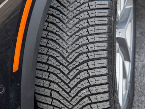 Used 2024 BMW X5 xDrive40i w/ Premium Package image 21