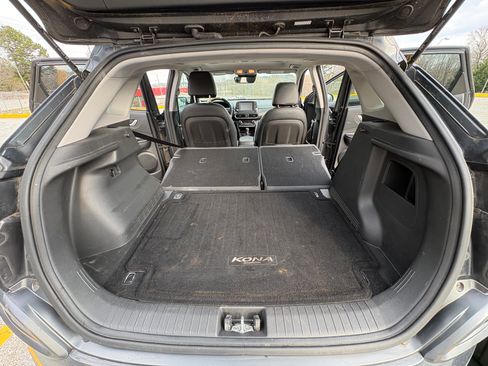 Used 2018 Hyundai Kona Limited image 11