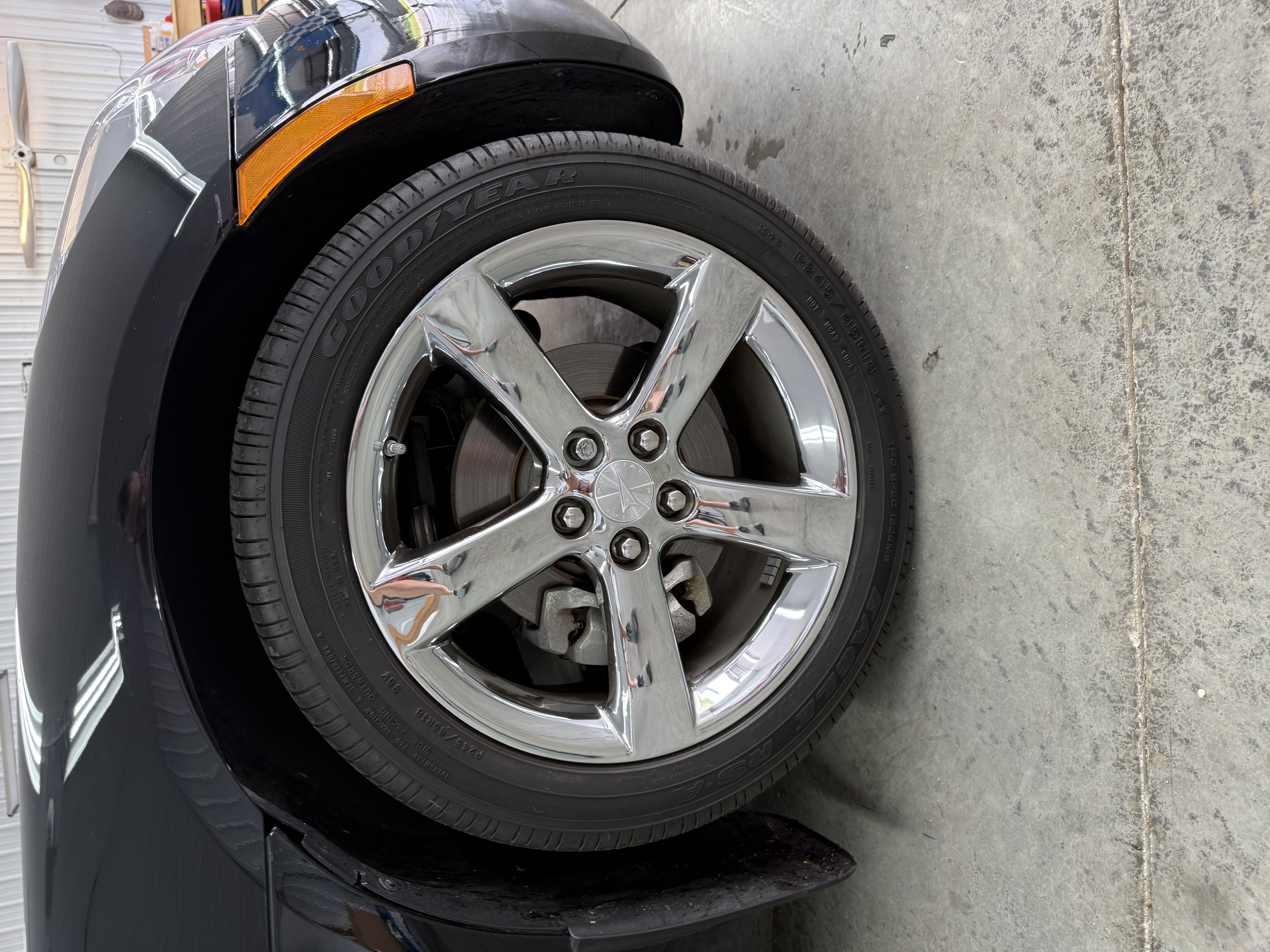 Used 2008 Pontiac Solstice Convertible w/ Premium Package RWD image 19