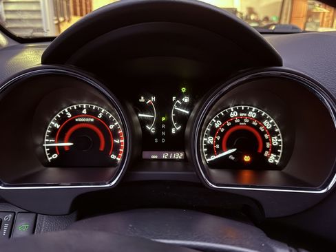 Used 2013 Toyota Highlander SE image 16