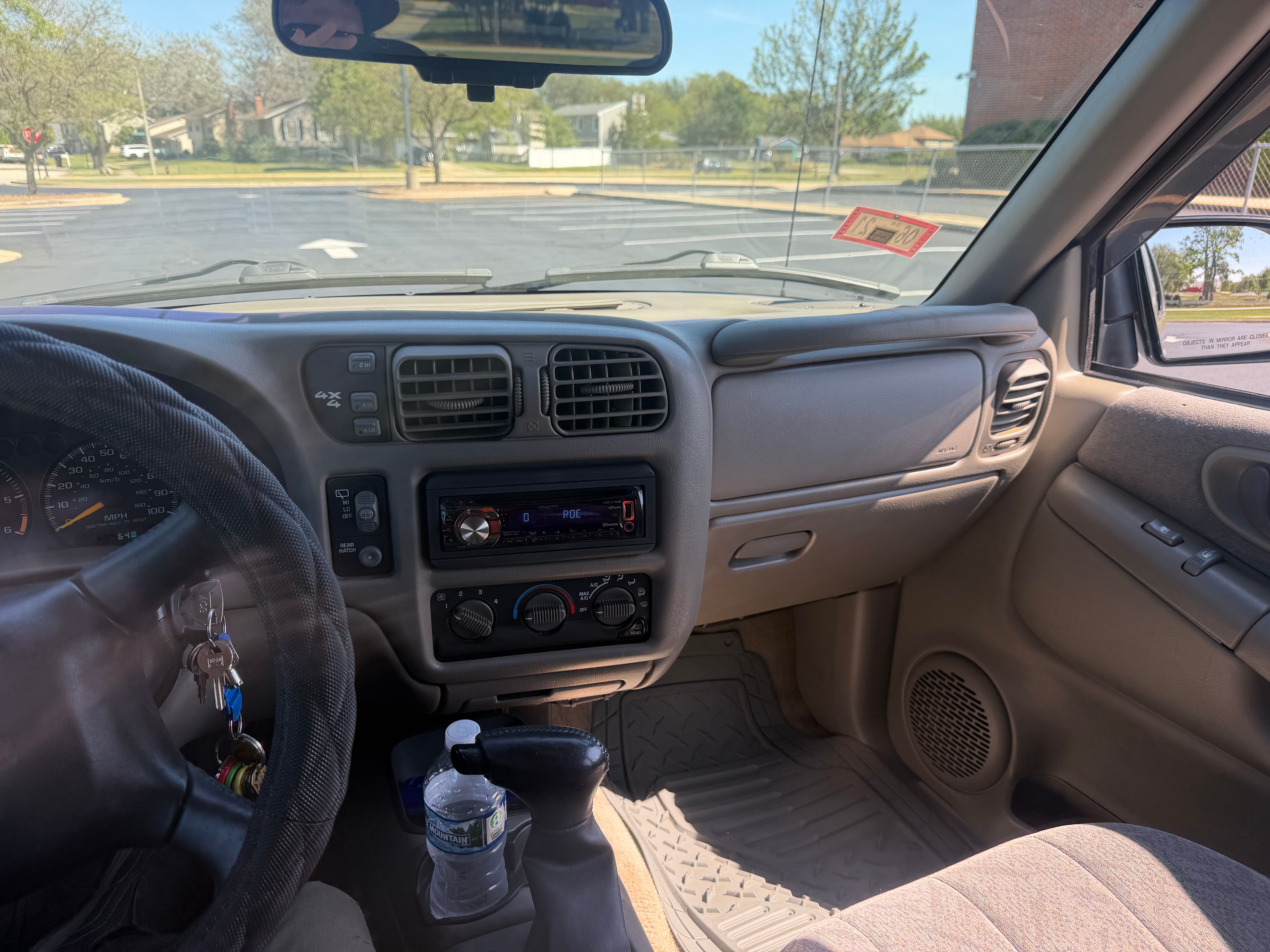 Used 1999 GMC Jimmy SLE AWD/4WD image 2