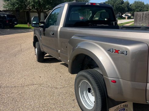Used 2022 Ford F350 XL AWD/4WD image 4