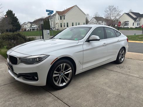 Used 2019 BMW 330i Gran Turismo xDrive w/ Convenience Package image 4