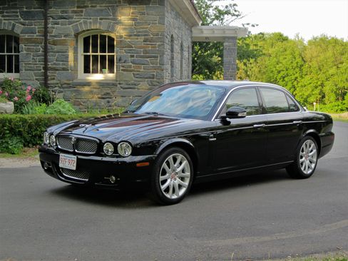 Used 2008 Jaguar XJ8 image 8