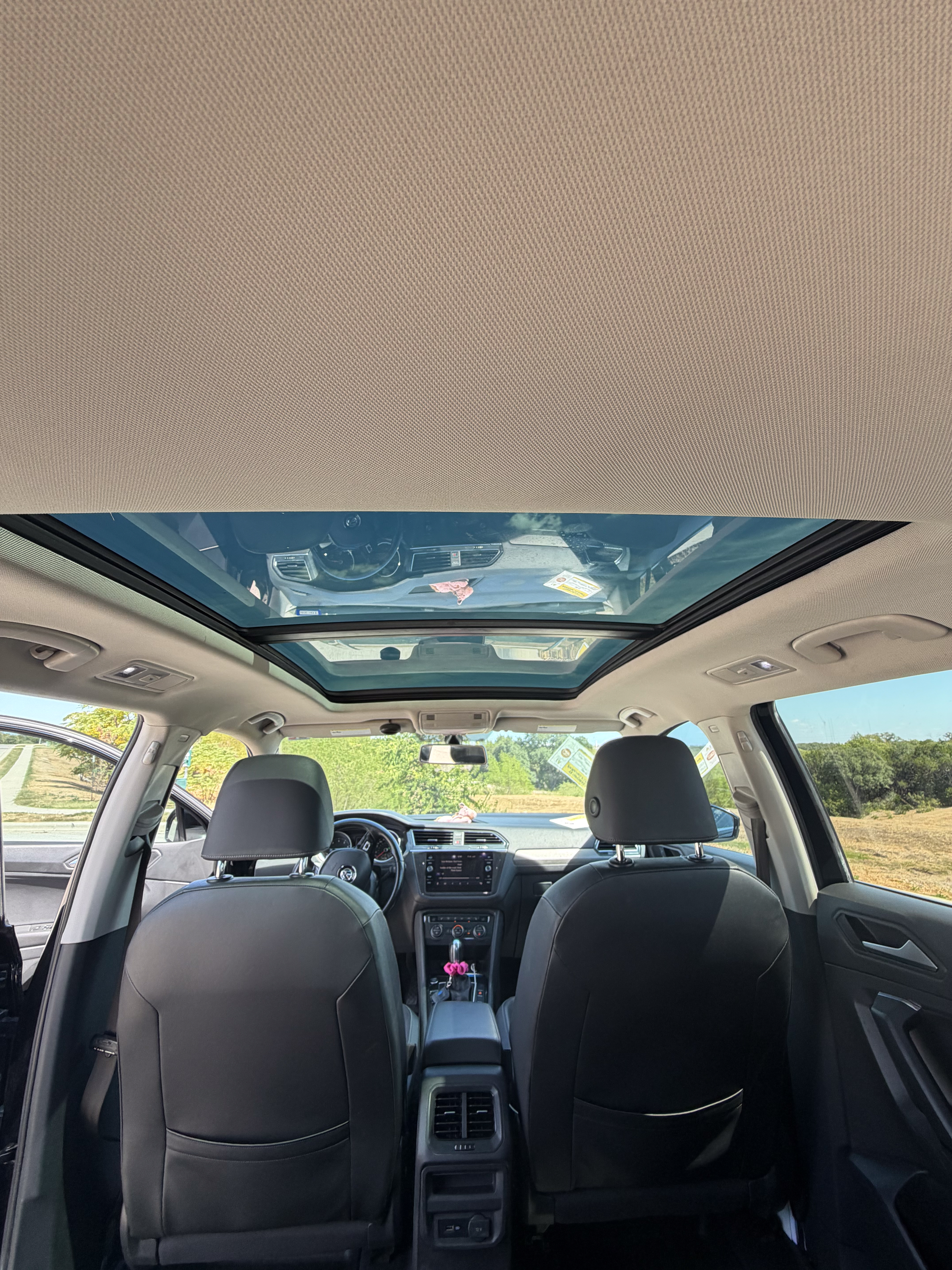 Used 2019 Volkswagen Tiguan SE FWD image 8