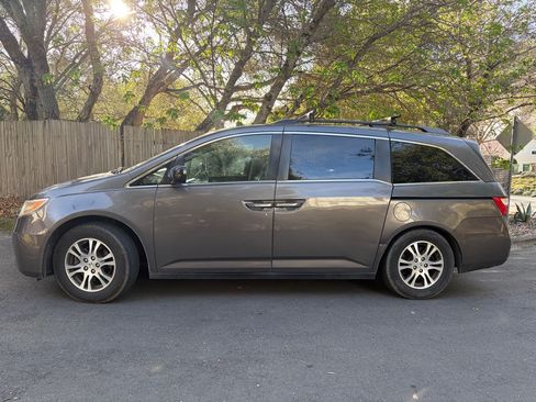Used 2012 Honda Odyssey EX-L image 2