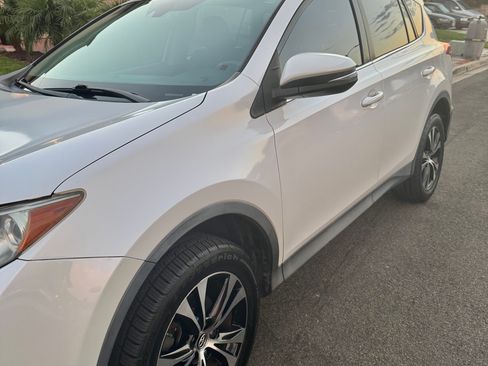 Used 2015 Toyota RAV4 Limited w/ Technology Package FWD image 15