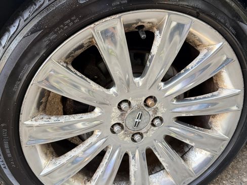 Used 2011 Lincoln MKS AWD w/ 102A Rapid Spec Order Code image 12