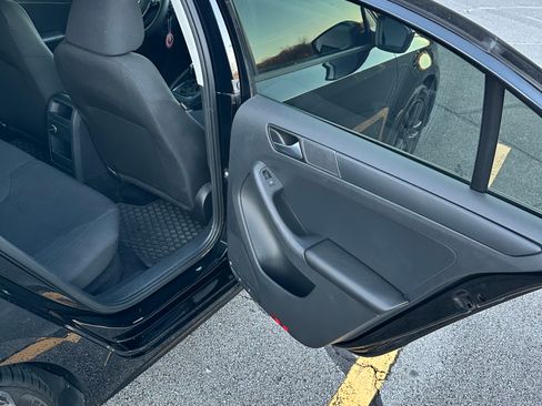 Used 2015 Volkswagen Jetta S w/ Welcome Package image 12
