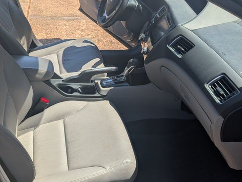 Used 2015 Honda Civic EX-L image 14