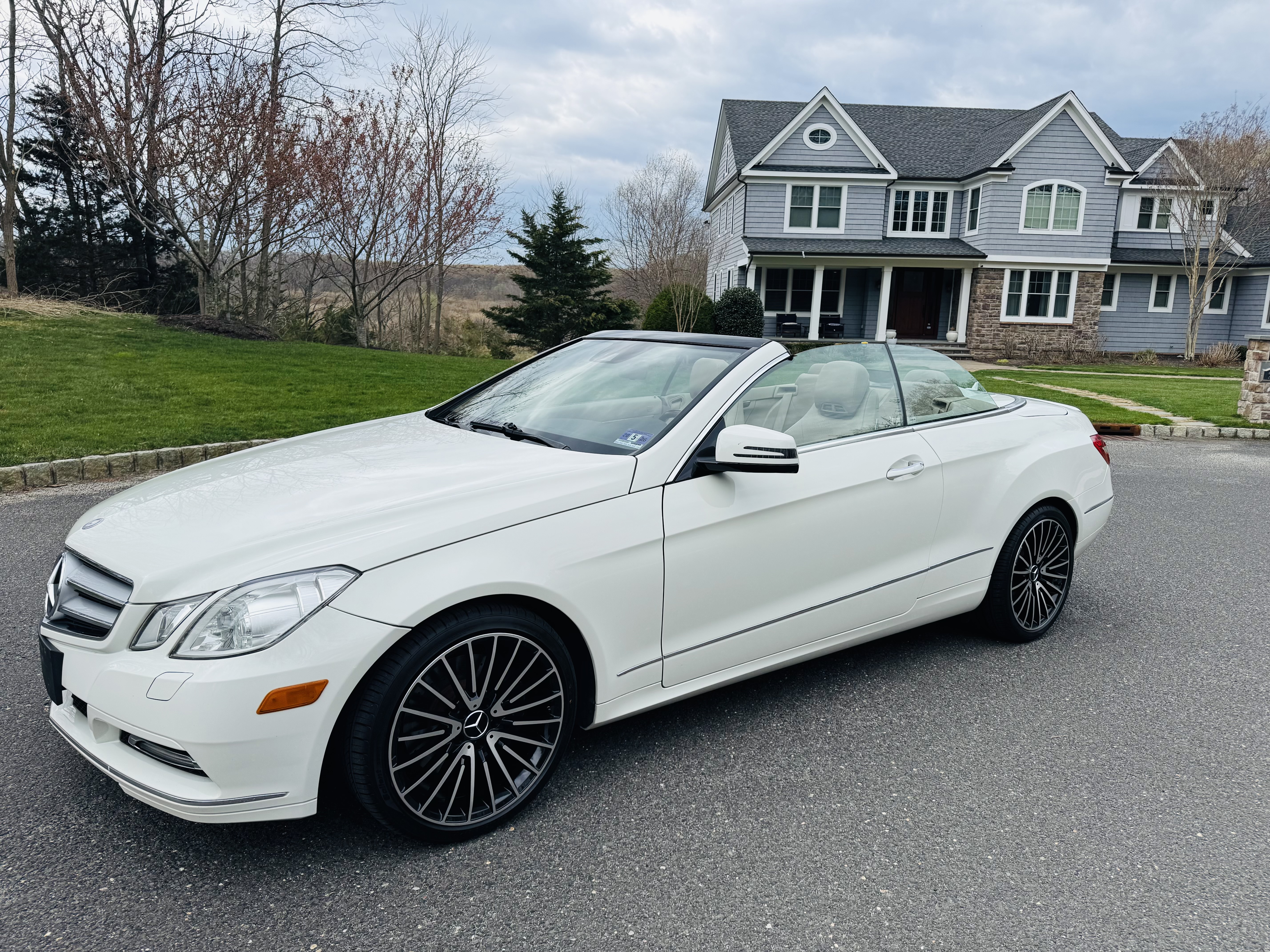 Used 2011 Mercedes-Benz E 350 Cabriolet image 1