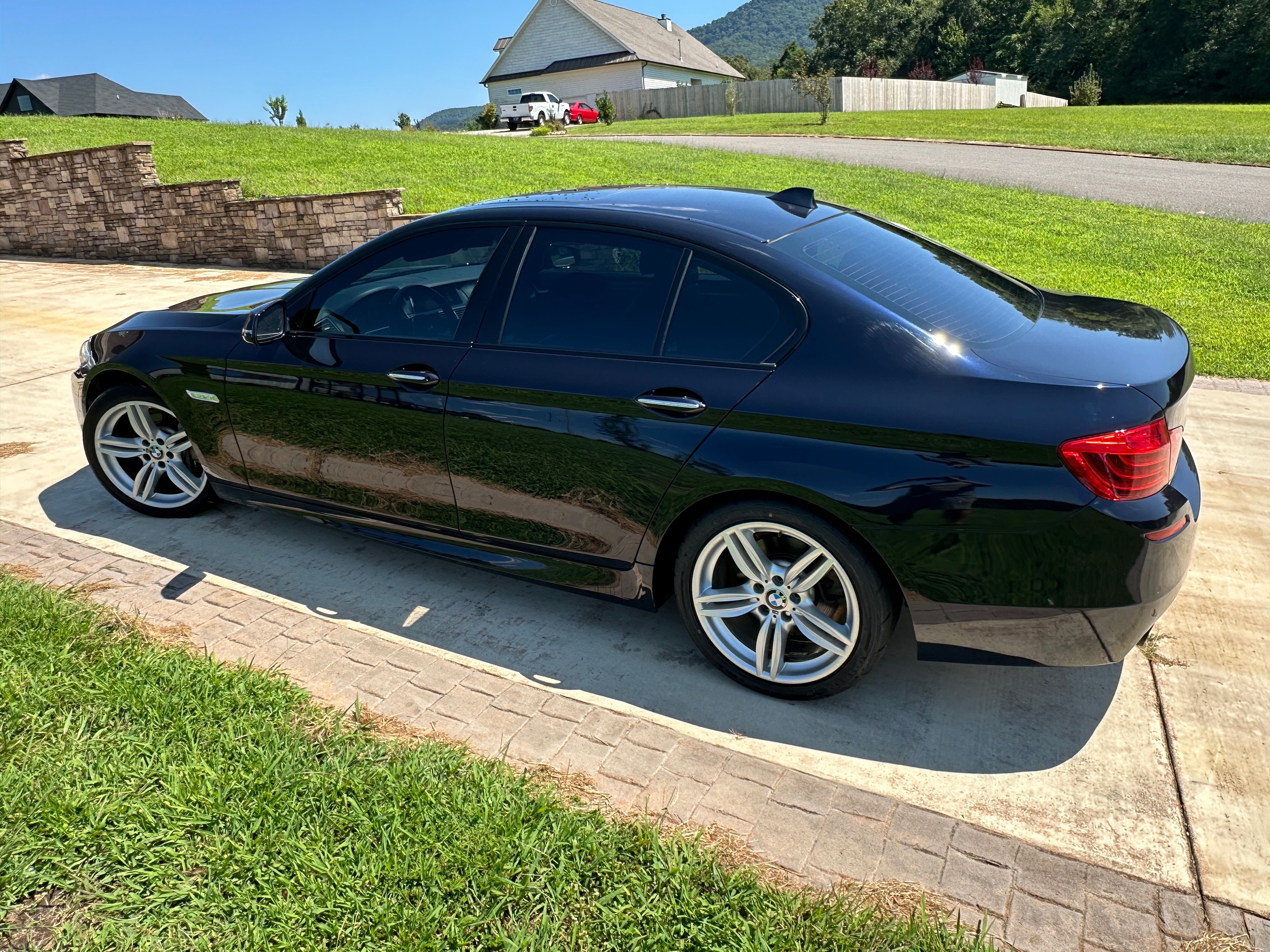 Used 2016 BMW 535i Sedan RWD image 6
