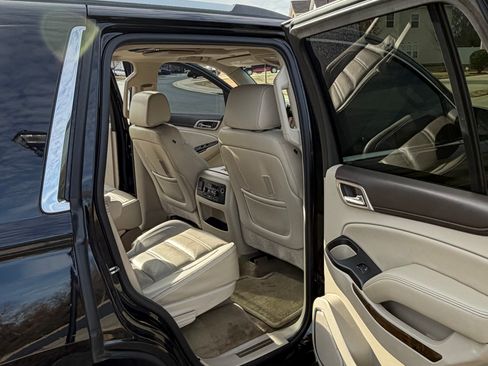 Used 2016 GMC Yukon Denali w/ Open Road Package AWD/4WD image 10