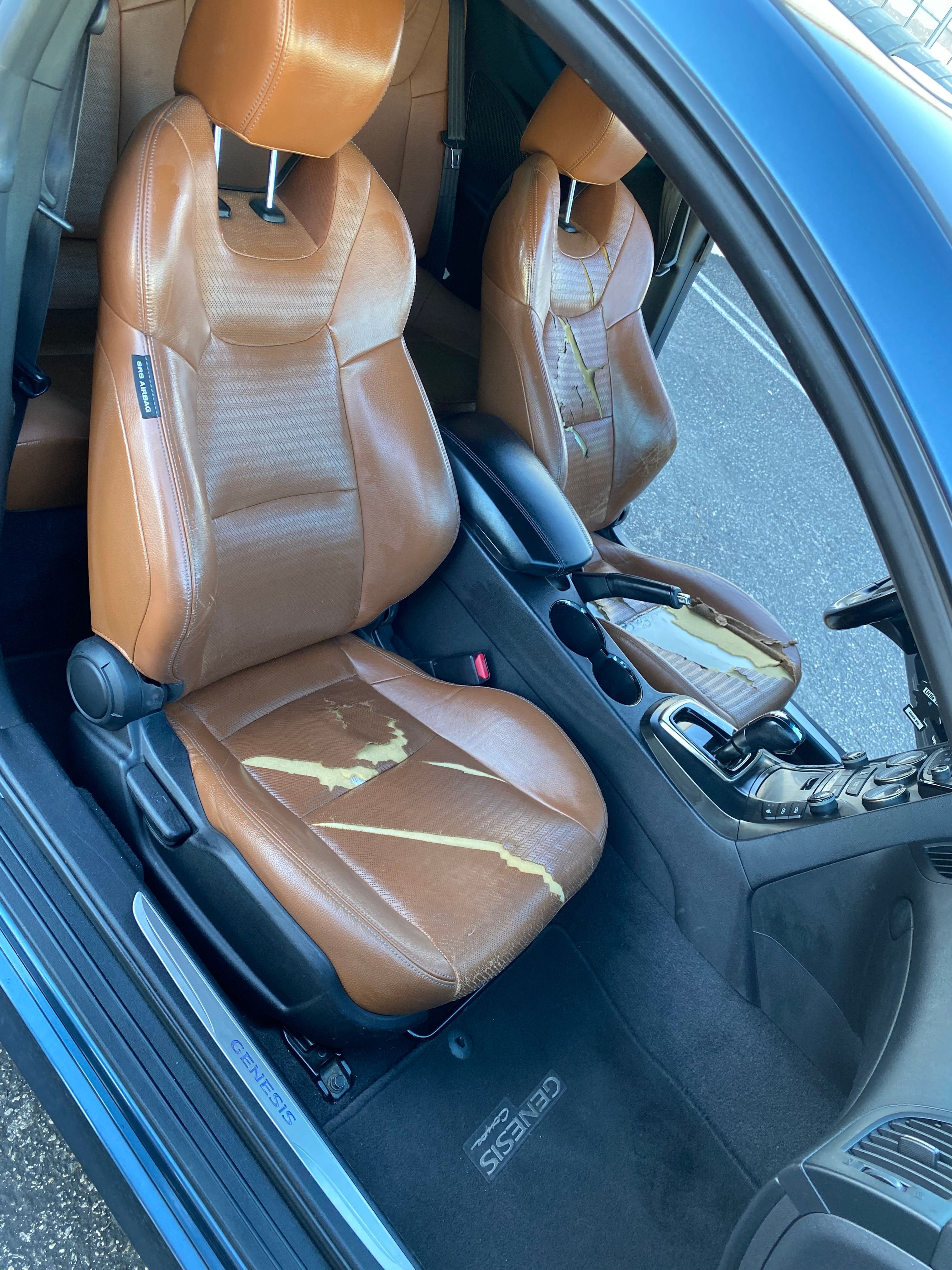 Used 2013 Hyundai Genesis 3.8 RWD image 20