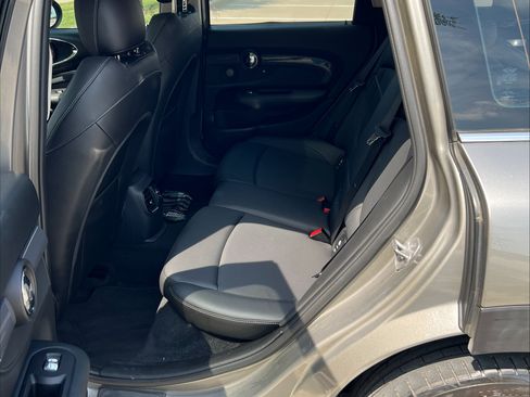 Used 2020 MINI Cooper Clubman S image 12