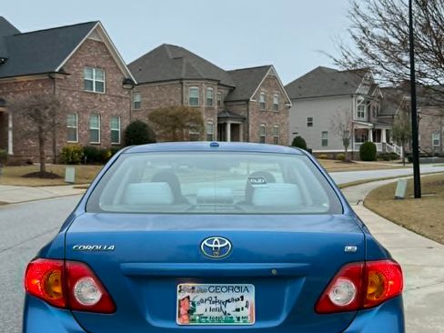 Used 2010 Toyota Corolla LE image 12