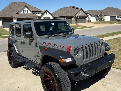 Used 2021 Jeep Wrangler Unlimited Sport image 12