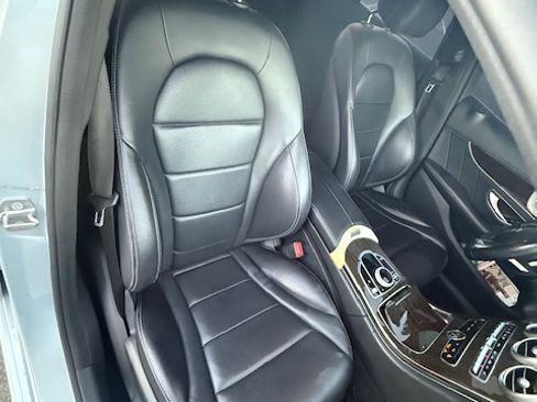 Used 2017 Mercedes-Benz C 300 4MATIC Sedan image 12